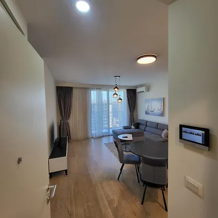 شقة Bw Waterfront Lux Apartment, Parking Free Sajmiste