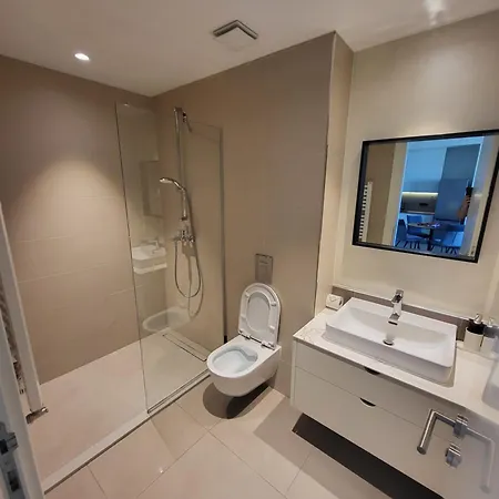 Bw Waterfront Lux Apartment, Parking Free * Sajmiste